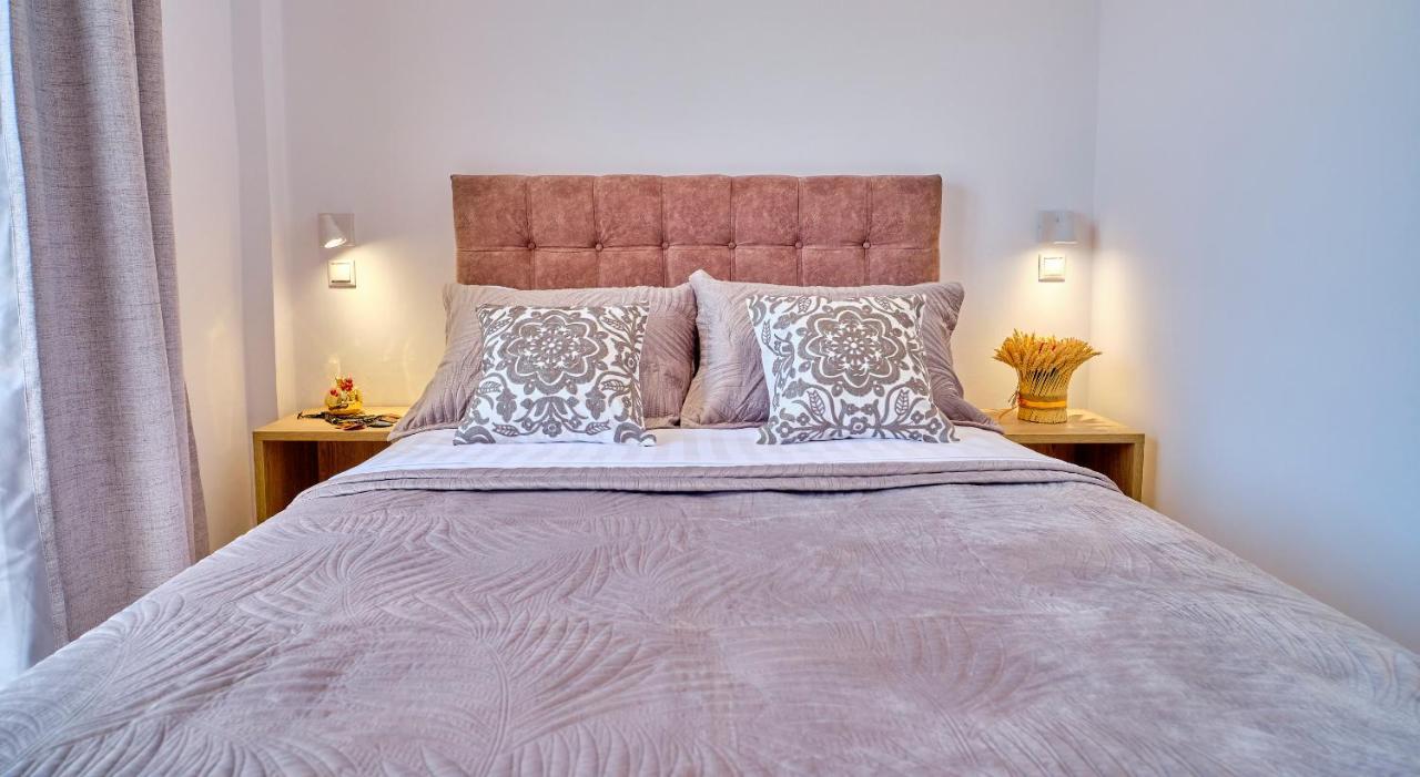 Sunflower Suites Gouvia Corfu Exterior photo